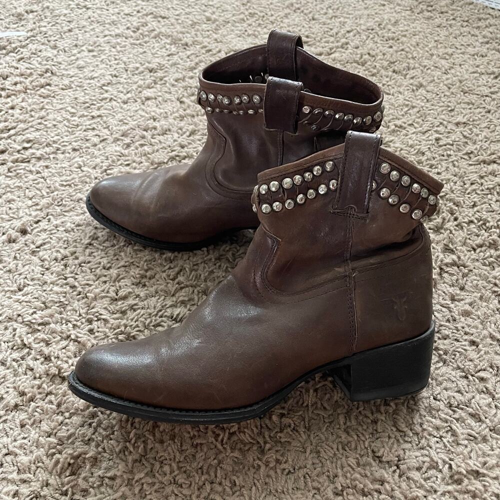 Frye Diana Cut Stud Short Boots Booties Western Cowgirl brown sz 8 - Picture 4 of 13